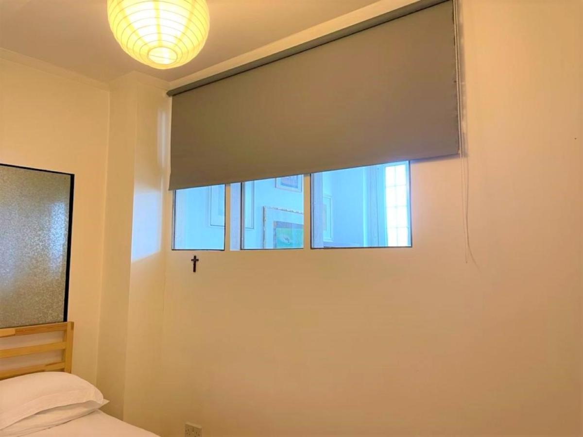 Splendid 1 Bedroom Flat + Terrace London Exterior foto